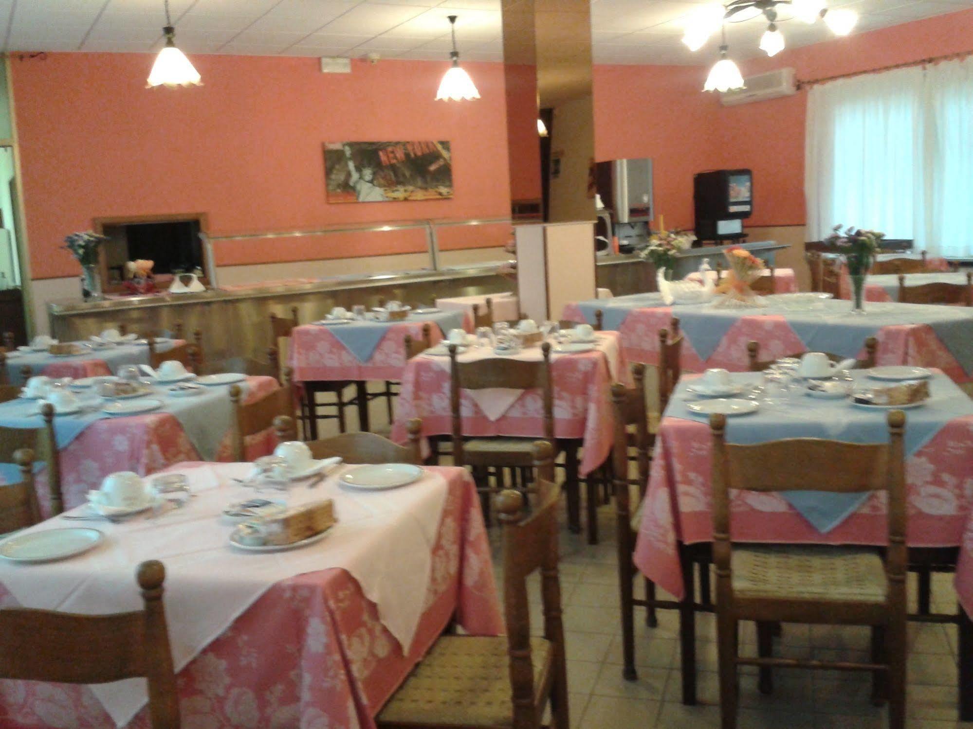Geppi Hotel